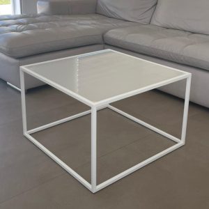 Table basse en acier inoxydable