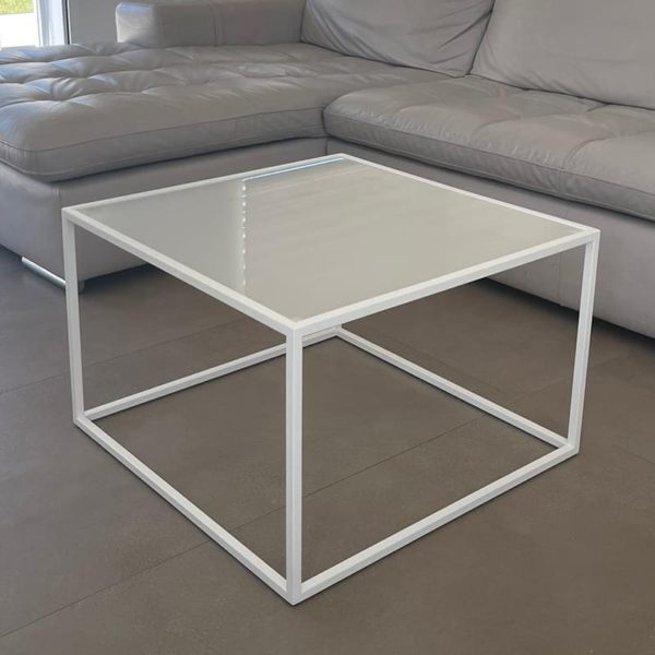 Table basse en acier inoxydable